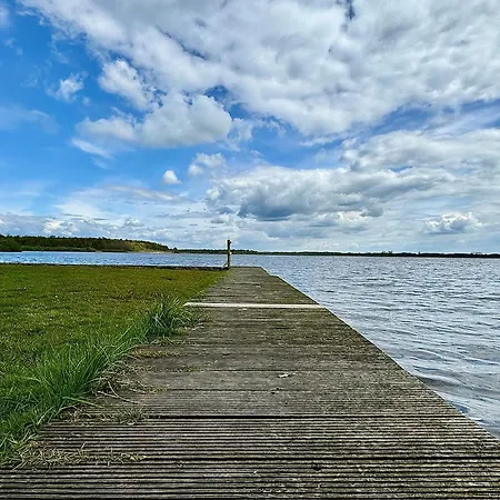 Hausboot Seerose Ferienhaus Bad Bederkesa
