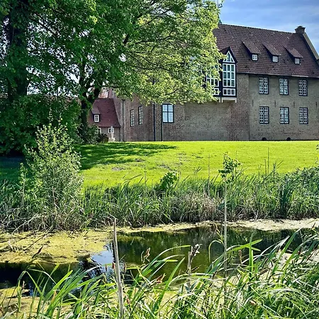 Hausboot Seerose Bad Bederkesa