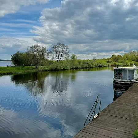 Hausboot Seerose Bad Bederkesa