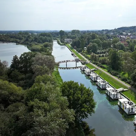 Hausboot Seerose Ferienhaus